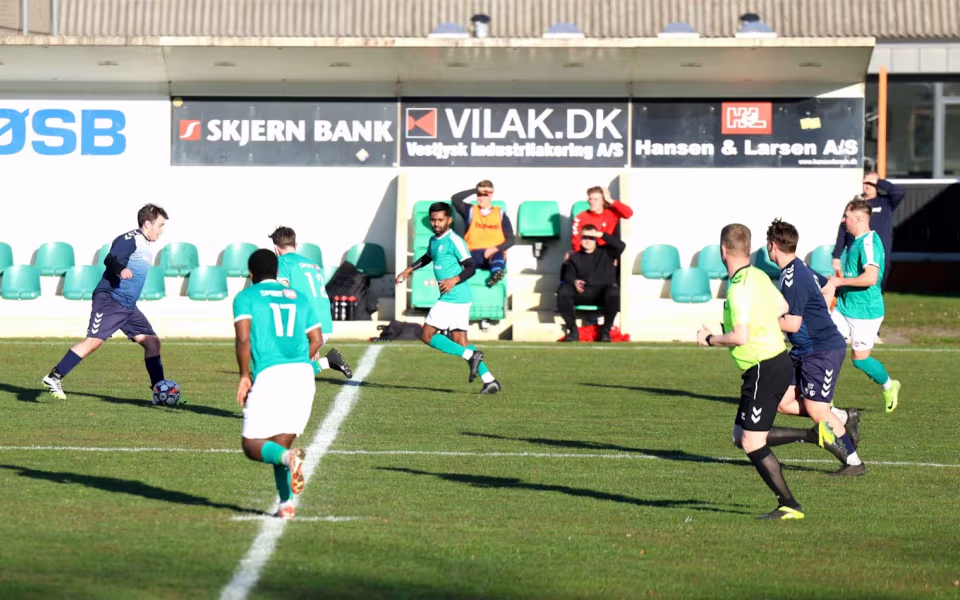 Sejr til HTS serie 4 herre på udebane mod Skjerns anden hold med 2-1 til HTS.