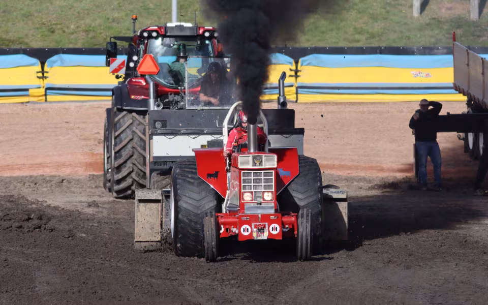 Powerpull og Truckshow skabte folkefest i Outrup
