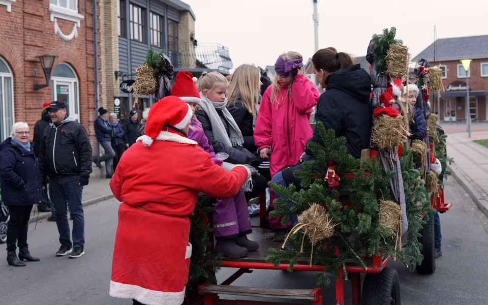 Juleoptoget i Ansager. En populær tradition, der bliver holdt i hævd af borgerforeningen.