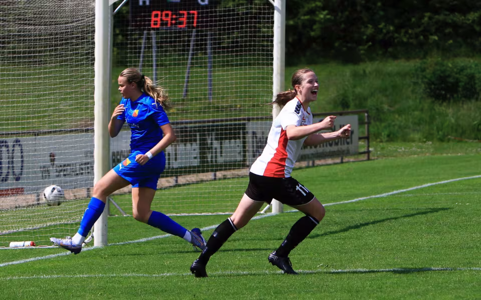 Varde kvinder taber til bundhold