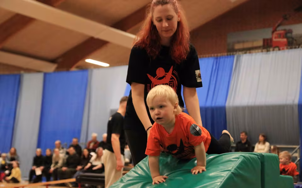 Forårsstemning i Outrup med GUB Gymnastik