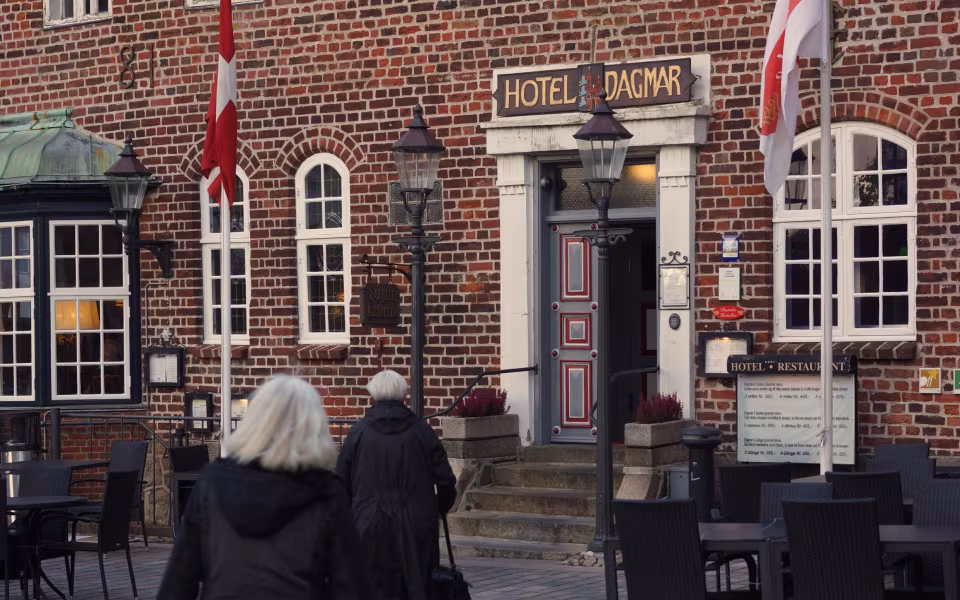 Indtryk fra førstedagen på folkemødet i Ribe i anledning af 500 året for revolutionen.