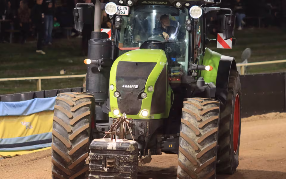 Powerpull og Truckshow skabte folkefest i Outrup