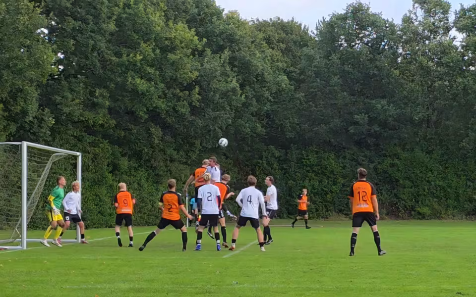 Se filmklip - kampreferat serie 2: Helle FC – Varde IF  2-1