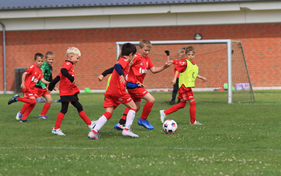 Sol over fodboldskolen