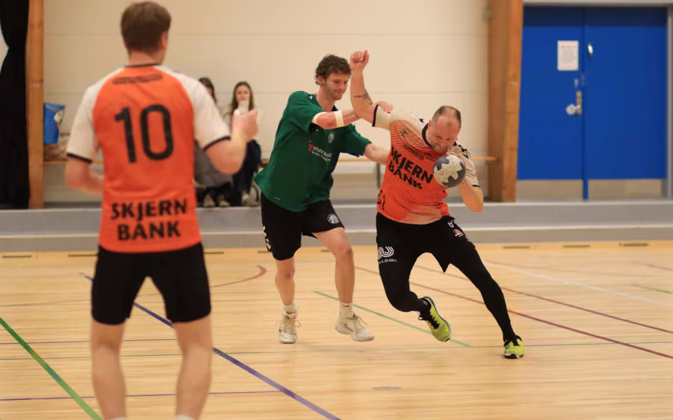 Blåbjerg HK herrer på førstepladsen