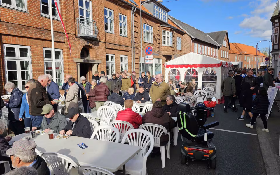 blev Ølgod midtby forvandlet til en festlig oase under arrangementet Late Night.