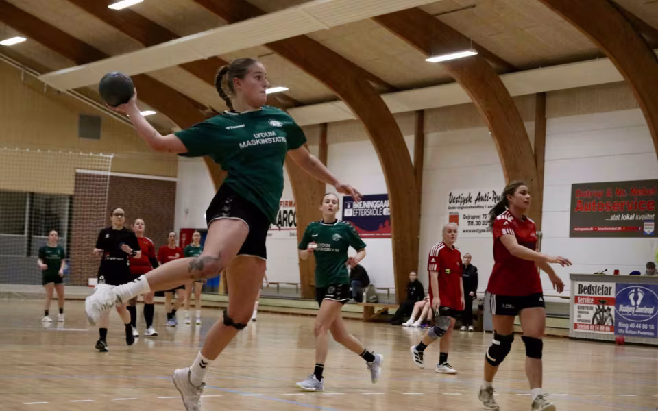 Blåbjerg HK Serie 2 damer triumferer med sejr