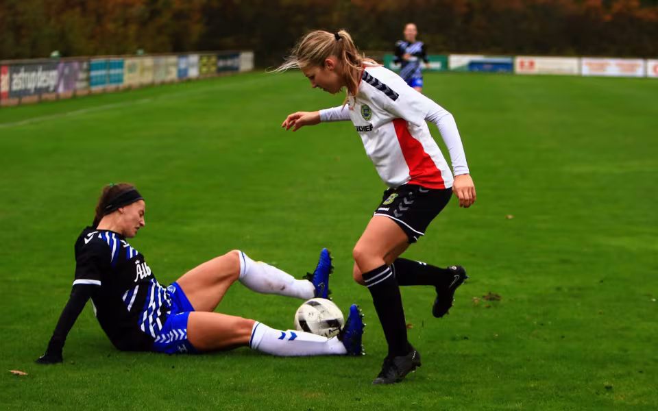 Varde IF Kvinder henter vigtigt point mod topholdet Odense Q