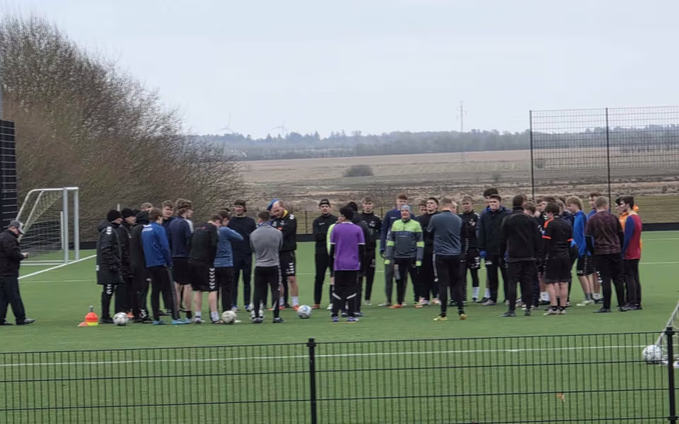 HTS Herre fodbold skød sæsonen i gang på en iskold januar dag.