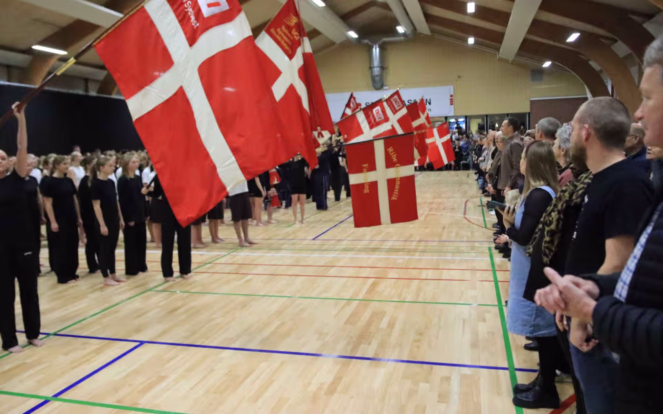 Julegymnastik samler fuldt hus