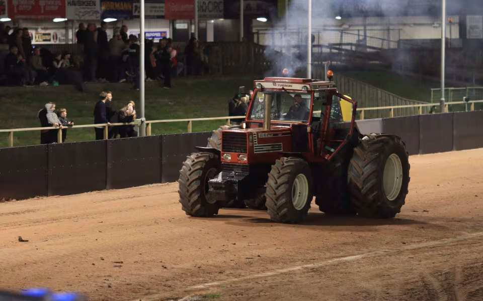 Powerpull og Truckshow skabte folkefest i Outrup