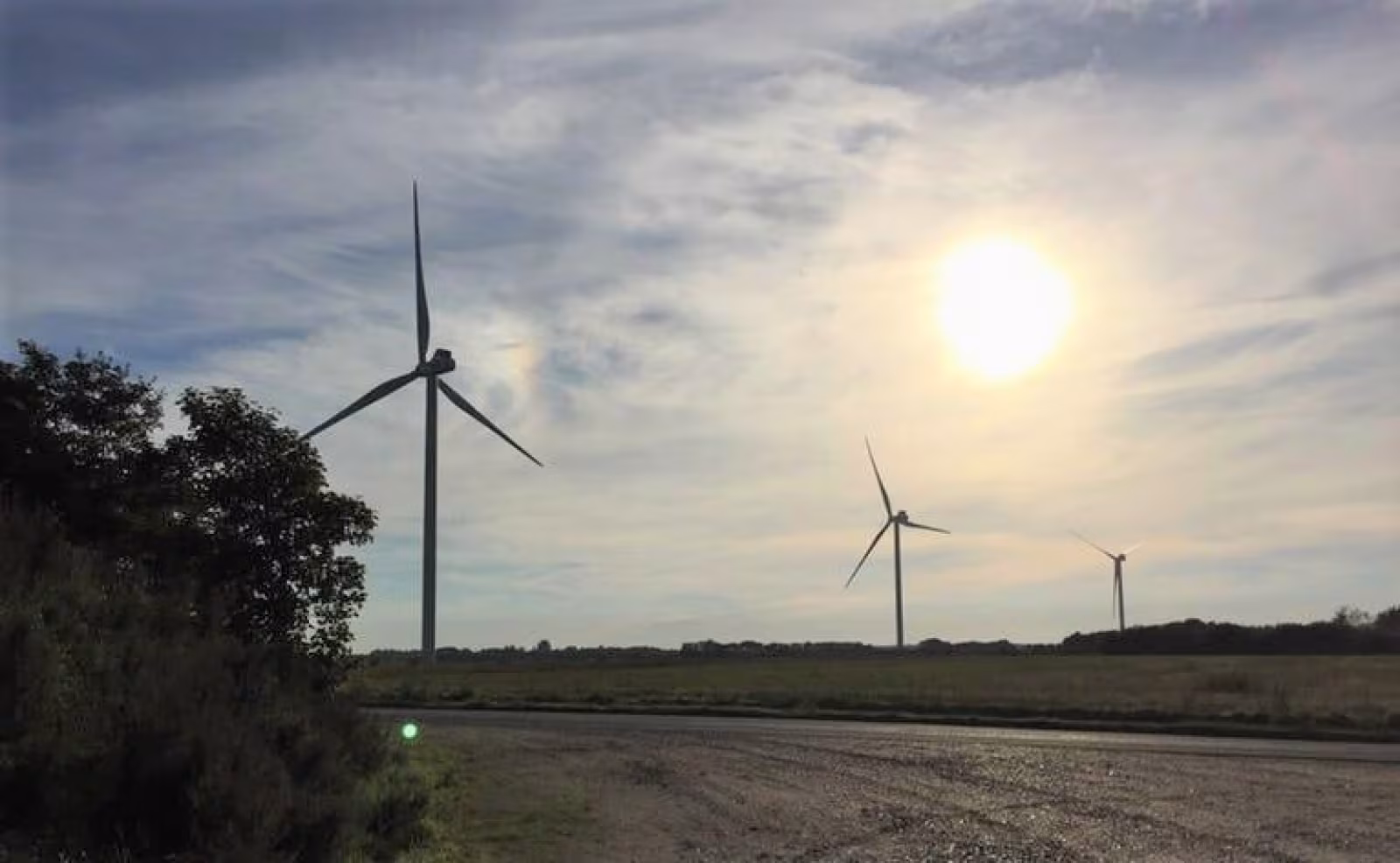 5 vindmøller og 10 ha solcellepark i Vrenderup Mose