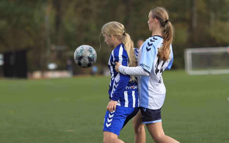 EfB-piger modstod presset og sejrede