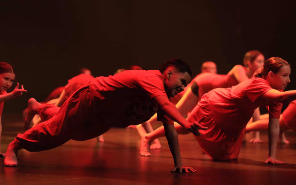 Dance Company Twenty Juleshow begejstrede 1200 publikummer
