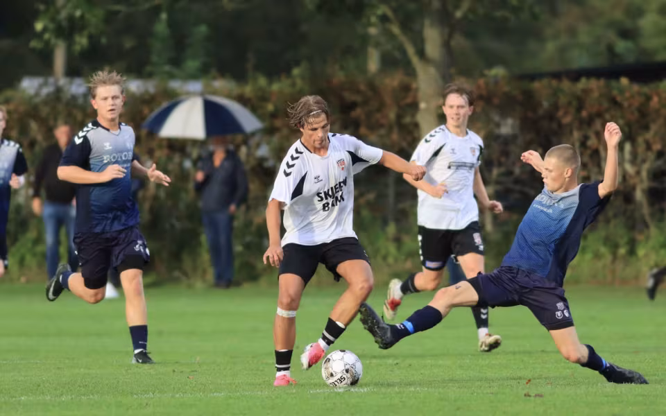 Varde tog stikket i regnen