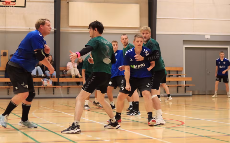 Begge Blåbjerg Hold Led Nederlag