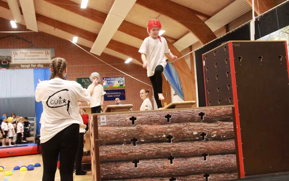 Forårsstemning i Outrup med GUB Gymnastik