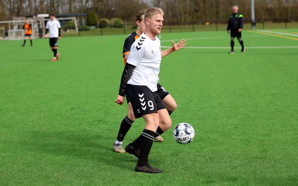 Helle FC senior serie 4 herre tog vigtig sejr over Varde
