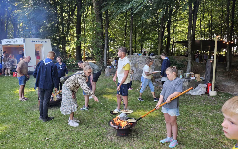 Billeder fra Midsommerfest I Tistrup anlæg 2025