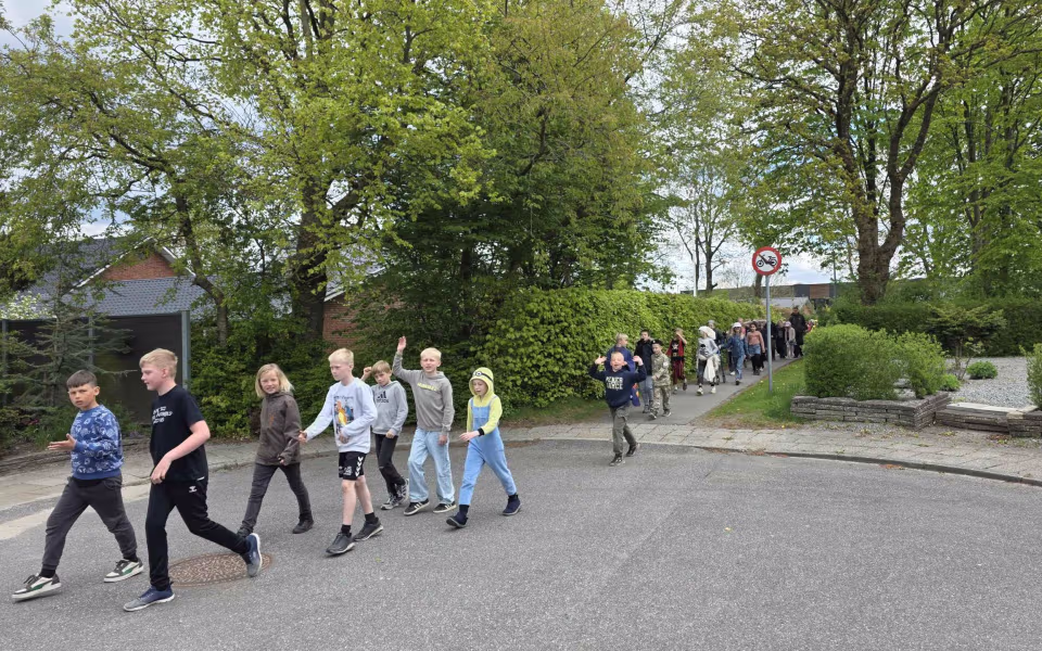 Stor deltagelse til Tistrup Screaming Carneval på torvet - Se de mange billeder