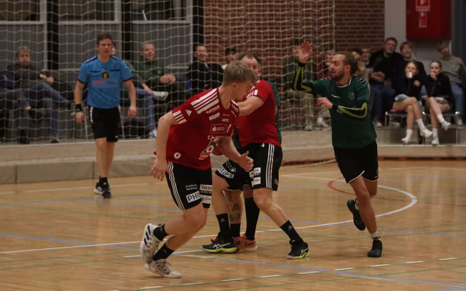 Blåbjerg HK  fejrer håndboldfest trods nederlag