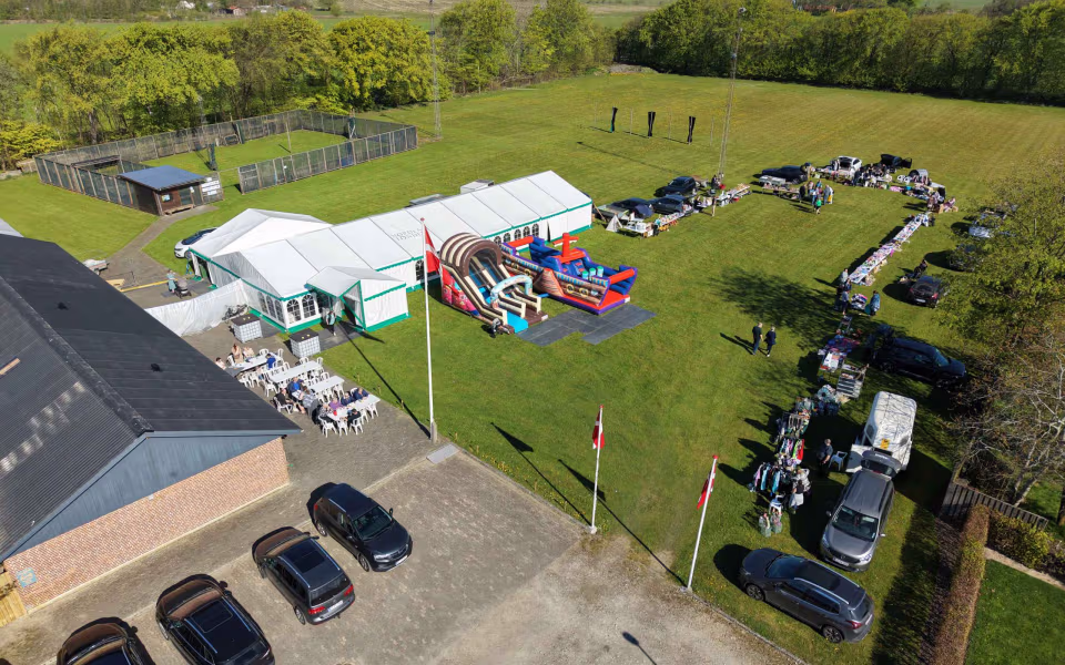 Ved Landsbyfesten i Gårde, var der også i år en god stemning og sommervejret viste sig også fra sin bedste side.