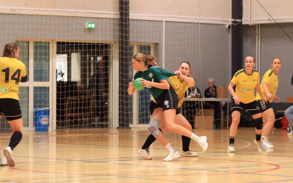 Begge Blåbjerg Hold Led Nederlag