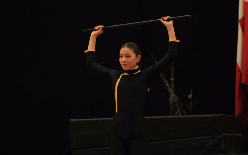 Farverig opvisning lyser Sportspark op
