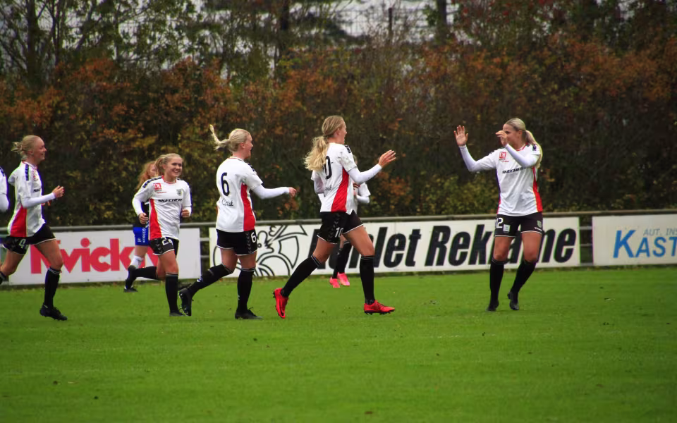 Varde IF Kvinder henter vigtigt point mod topholdet Odense Q