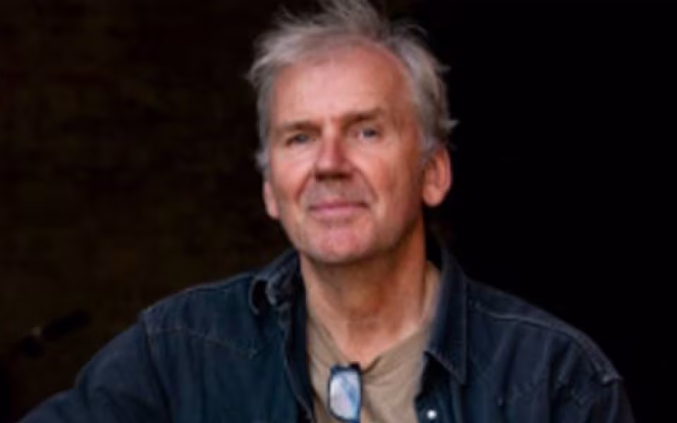 Kom og hør Max Wolff underholder med vaskeægte musik fra pladespillerens tid