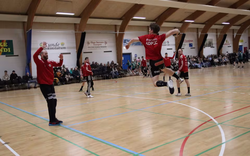 Blåbjerg HK  fejrer håndboldfest trods nederlag