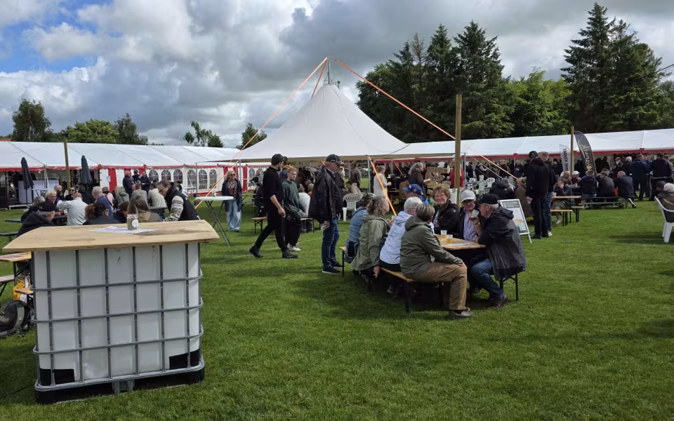 Ølgod BEER Festival 2026 bød på smag, musik og fællesskab - Se billeder fra dagen.