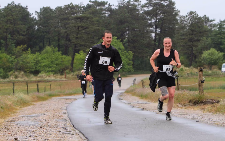 Løbefest trods regn i Ho