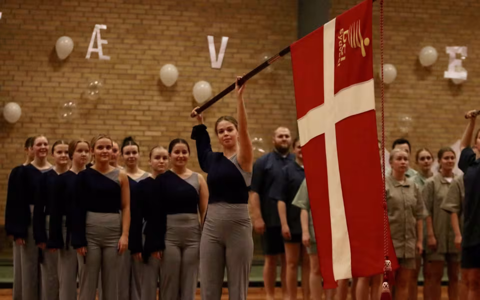 Seniorer fejrer gymnastik og fællesskab