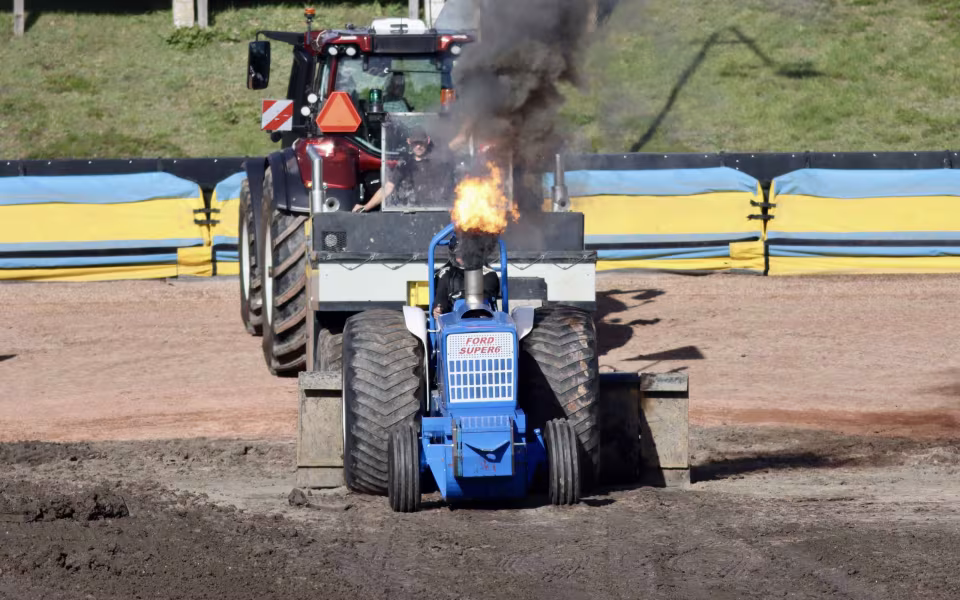 Powerpull og Truckshow skabte folkefest i Outrup