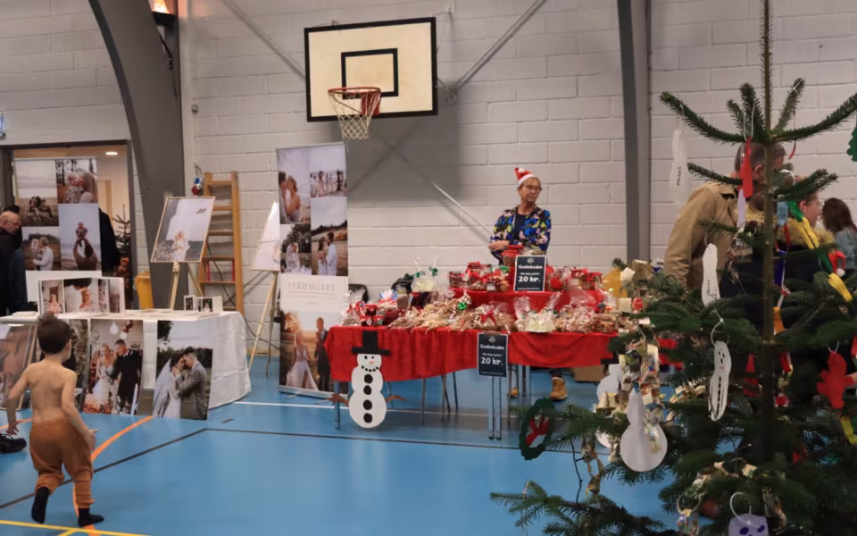 Julemarkedets hygge venter i Billum