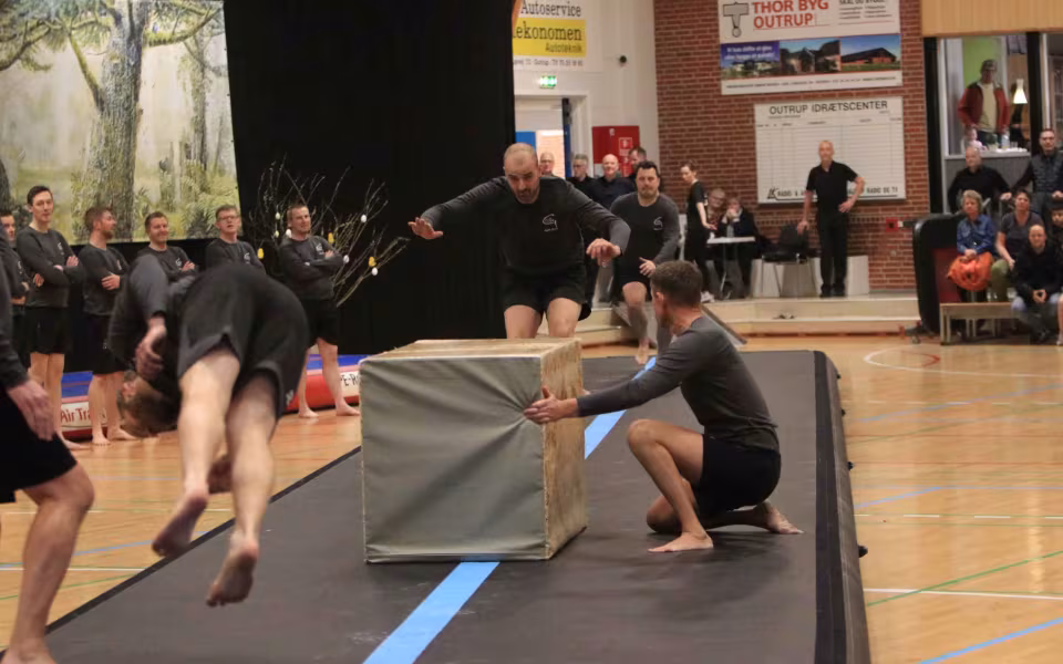 Forårsstemning i Outrup med GUB Gymnastik