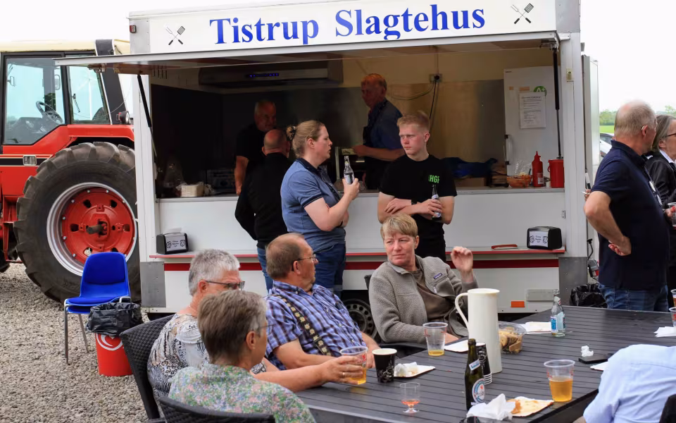 Sidste hilsen i stalden