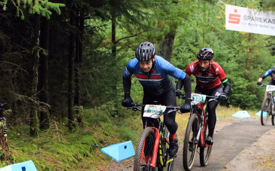 Mountainbike ryttere imponerede trods vådt vejr