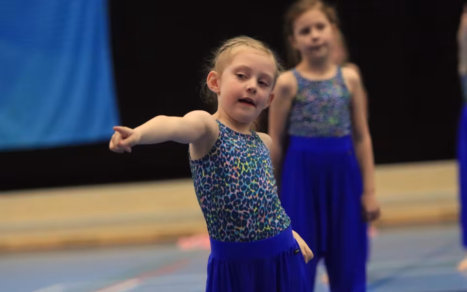 Mini Dancers Fra Outrup Strålede