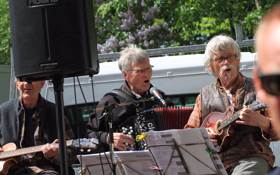 Musikfest samlede generationer i Outrup