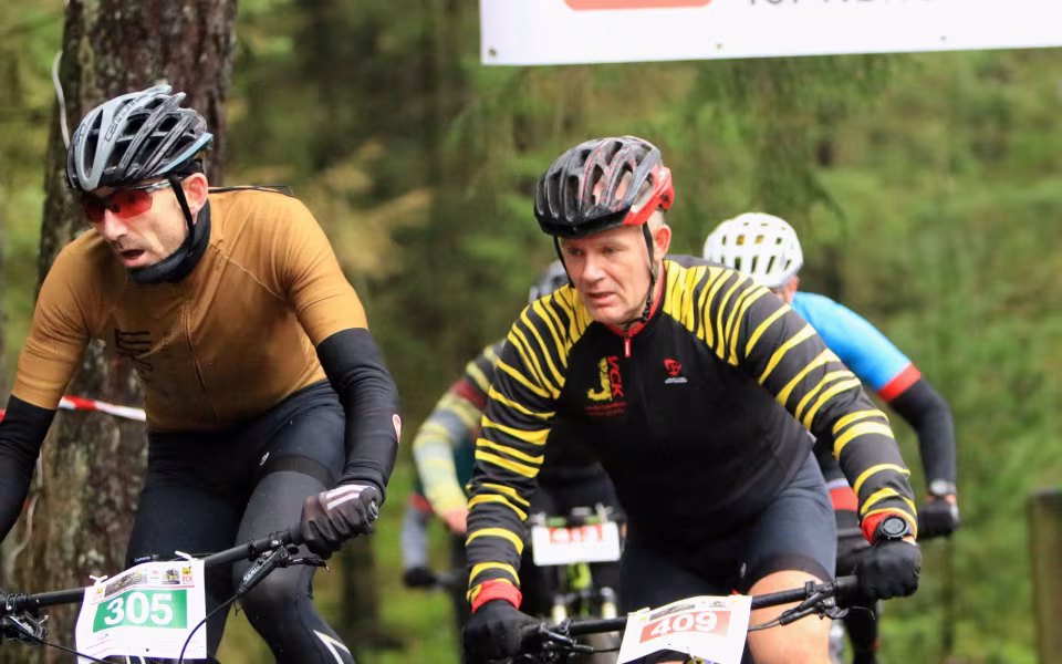 Mountainbike ryttere imponerede trods vådt vejr