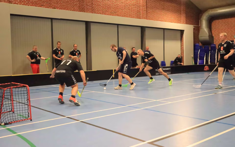 Floorball-sæson skudt i gang