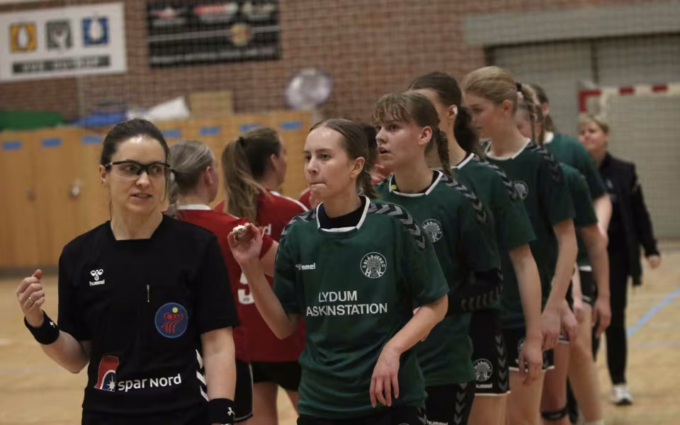 Blåbjerg HK Serie 2 damer triumferer med sejr