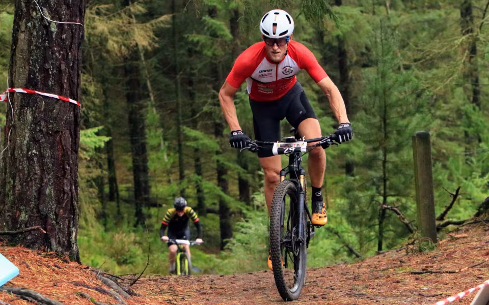 Mountainbike ryttere imponerede trods vådt vejr
