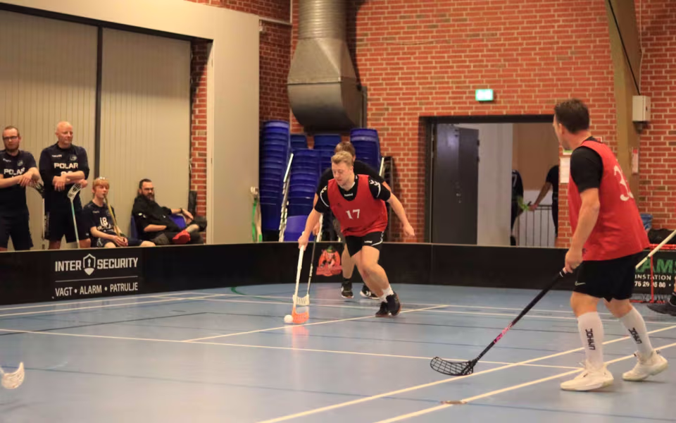 Floorball-sæson skudt i gang