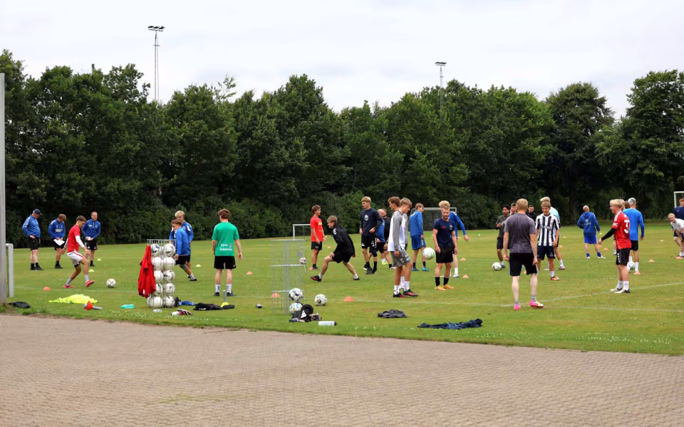 Fodbold - God fremmøde til HTS træning – og en markant stærkere serie 1 pulje vente