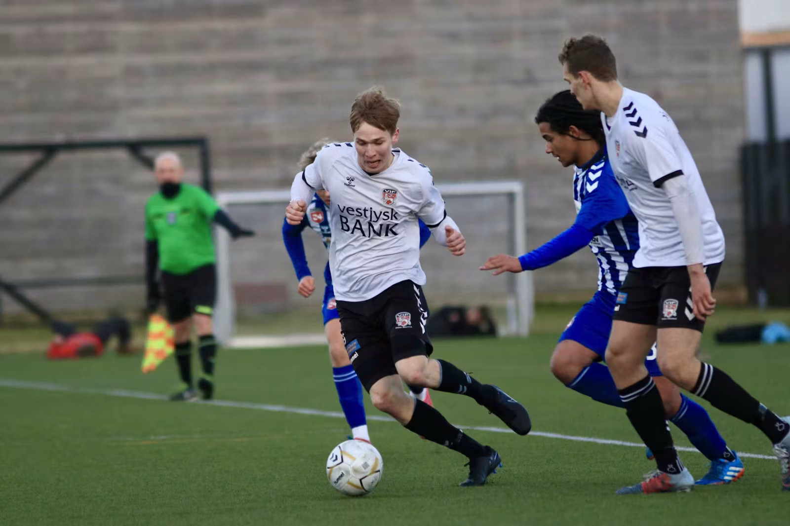 Fodbold på VestjyskBank Stadion