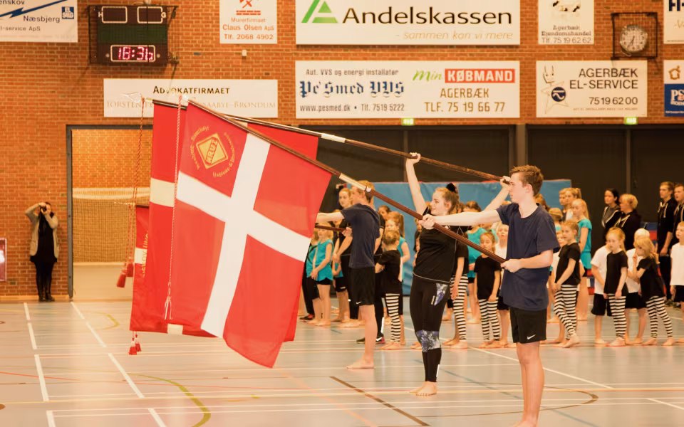 Gymnastikopvisning NRUI i Helle Hallen